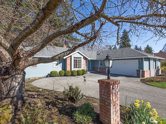 3rd image of 170 Hurricane Ridge Drive
