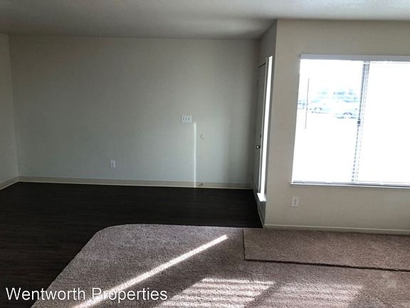 4th image of 1460 Eastwood Ave Unit G