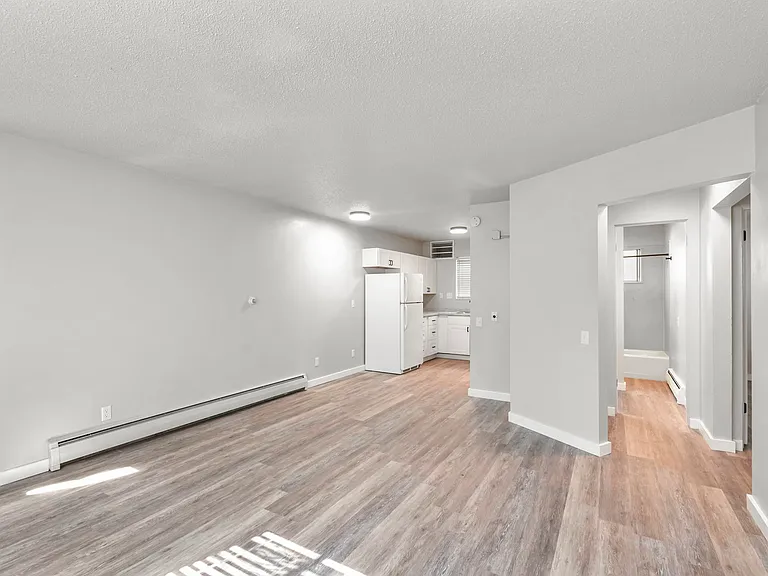 Summit View Apartments — Photo 22