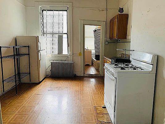 5th image of 886 Flushing Ave #4B