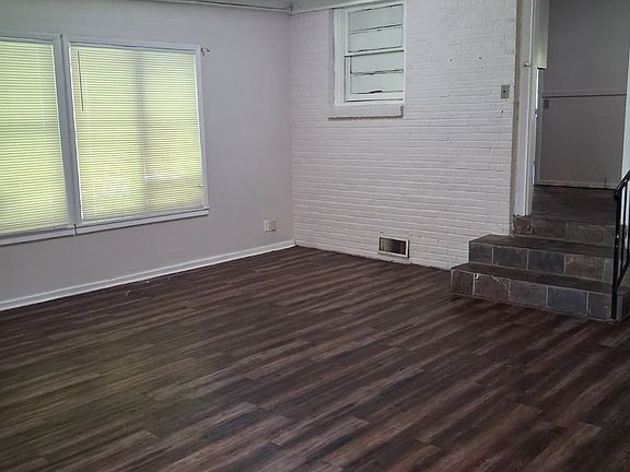 2nd image of 705 Watson St