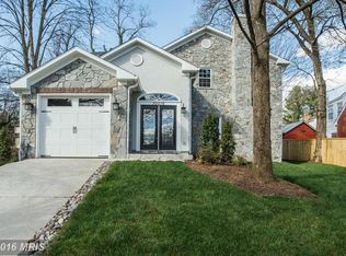 10516 Cedar Ave, Fairfax, VA 22030