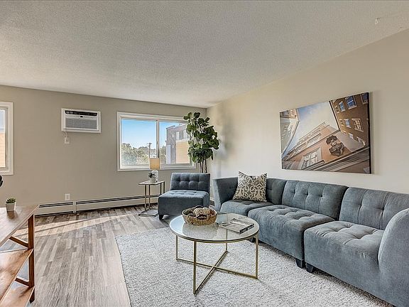 4th image of 333 8th St SE APT 309
