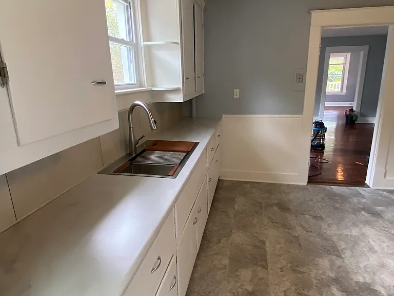 1017 Dayton St SW #2 — Photo 6