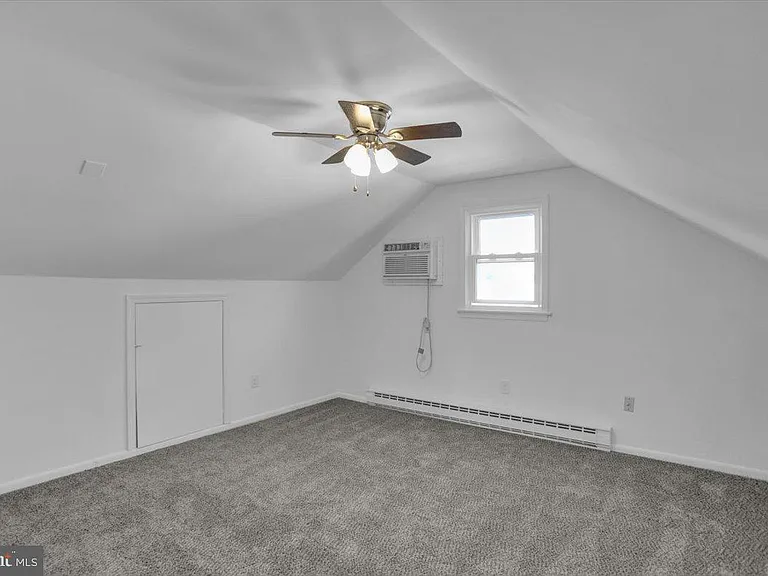 3208 Main St #3 — Photo 17