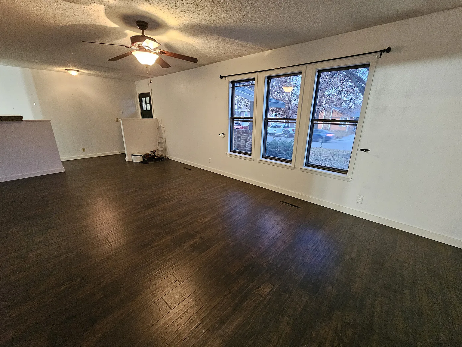 3 bed, 2288 sqft, $1,600 — Photo 4