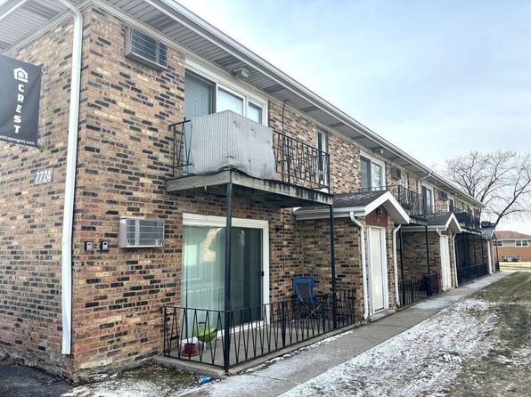 7712 S Harlem Ave APT 1C