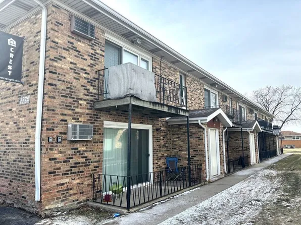 7712 S Harlem Ave APT 1C, Bridgeview, IL 60455