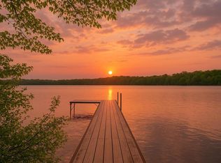 2937 N Mill Rd, Oconomowoc, WI 53066