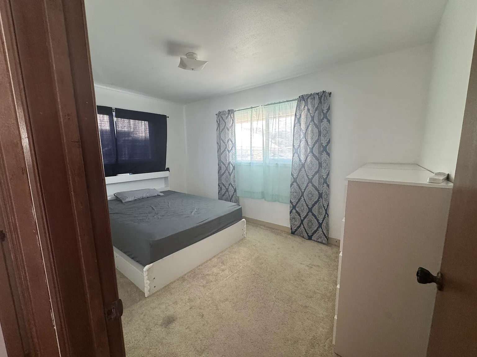 2 bed, 500 sqft, $2,400 — Photo 4