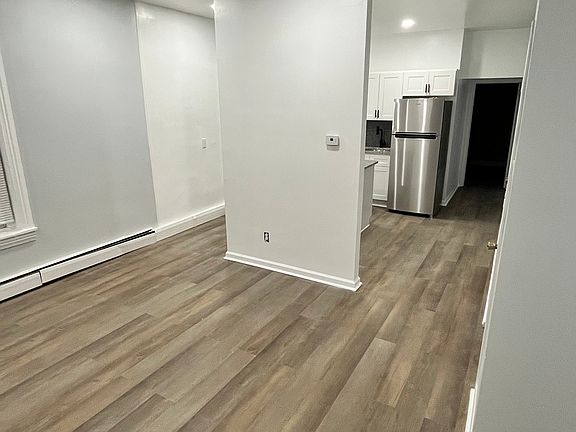 4th image of 1103 E Chelten Ave Floor 2