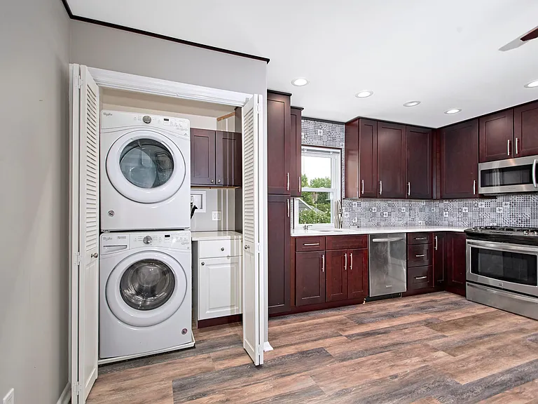 407 Union Ave #2 — Photo 7