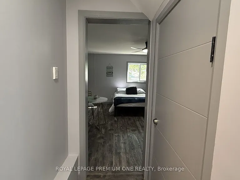 512 Mosley St #WHOLE HOUSE — Photo 33
