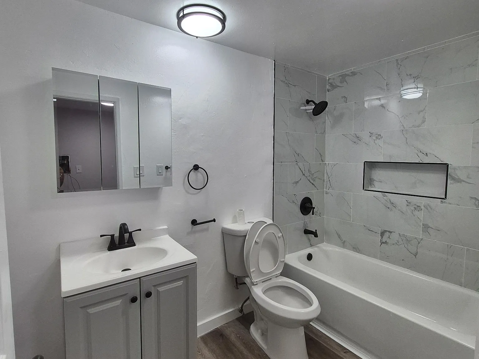 2 bed, $2,200 — Photo 4