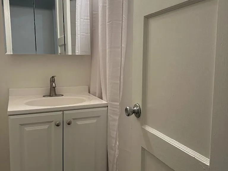 202 Bald St — Photo 9
