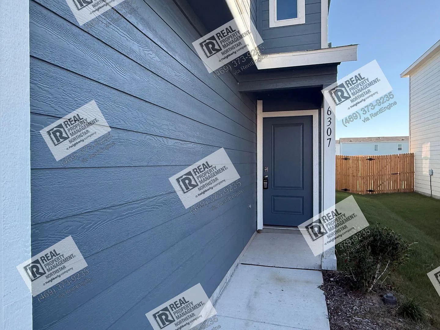 3 bed, 2.5 bath, 1360 sqft, $1,595 — Photo 2