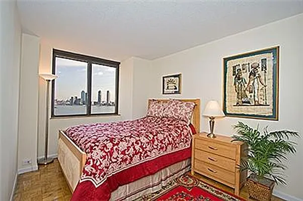 Sold by Caran Properties | media 11