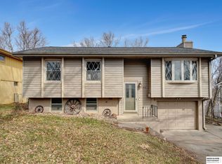 9156 Ames Ave, Omaha, NE 68134