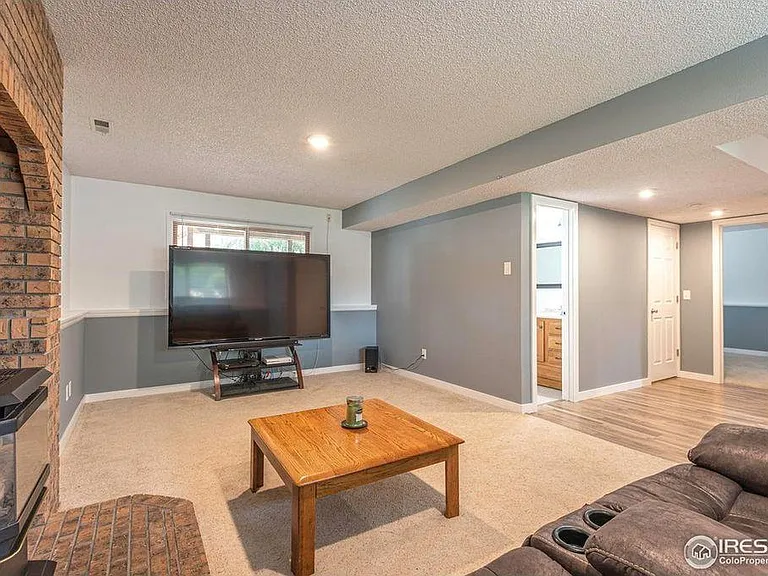 2197 Kennington Ct — Photo 7