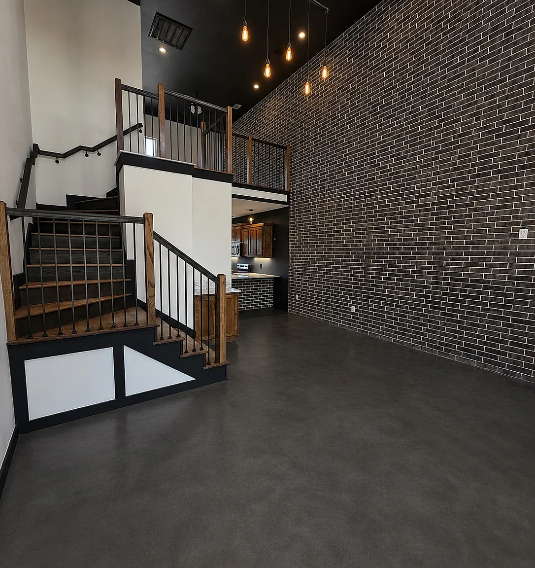 1 bed, 1.5 bath, 1000 sqft, $1,600 — Photo 2