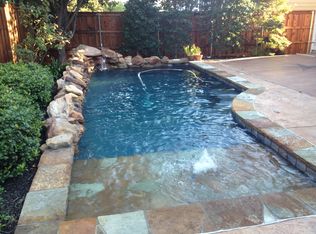 2214 Red Hawk Ln, Euless, TX 76039