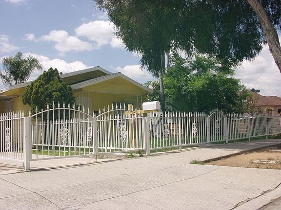 2nd image of 4176 York Blvd