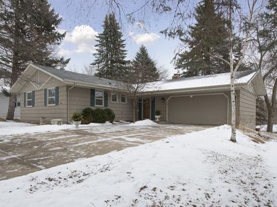5017 W 106th St, Bloomington, MN, 55437