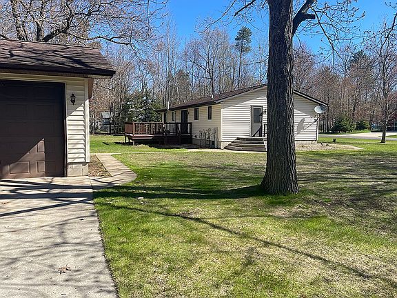 2nd image of 406 26th St