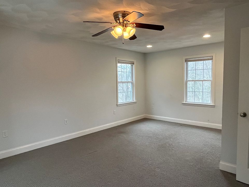 1st image of 2 Edgemere Rd