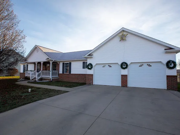 11903 Sunset Ct, Plymouth, IN 46563