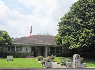 634 Moorside Dr, Windcrest, TX 78239