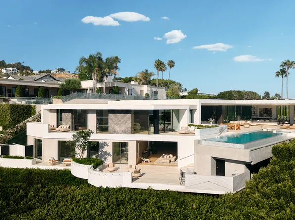 9259 Robin Dr, Los Angeles, CA 90069