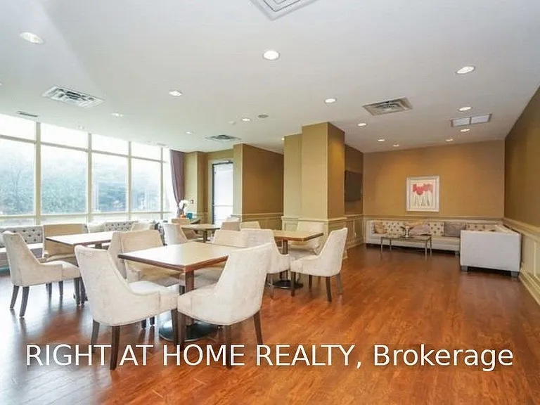 30 Harrison Garden Blvd #207 — Photo 21