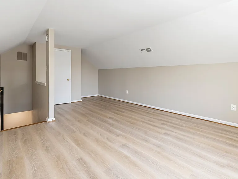 Bonus room