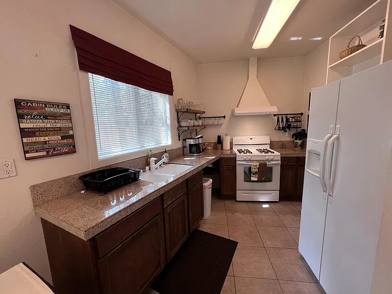 501 Irving Way — Photo 13