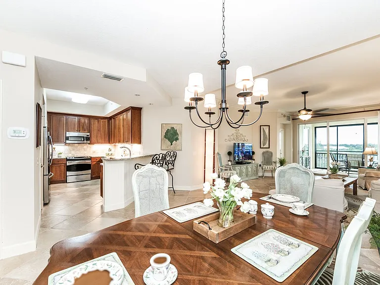 8581 Amberjack Cir #303 — Photo 6