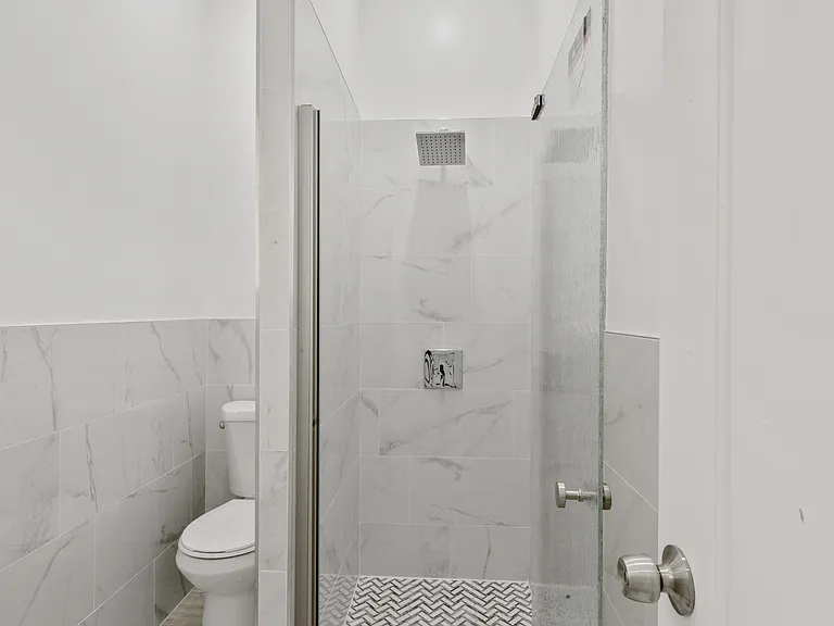 1670 1st Ave #4S — Photo 7