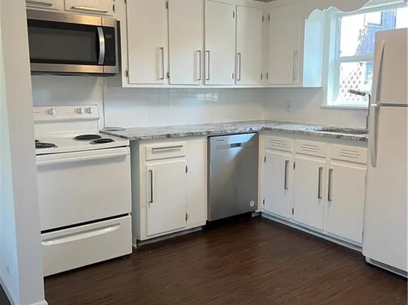 737 N 12th St APT B, Rogers, AR 72756