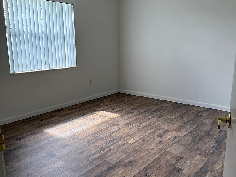 2 bedroom