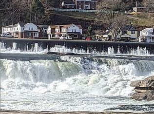 9217 Midland Trl #13, Glen Ferris, WV 25090