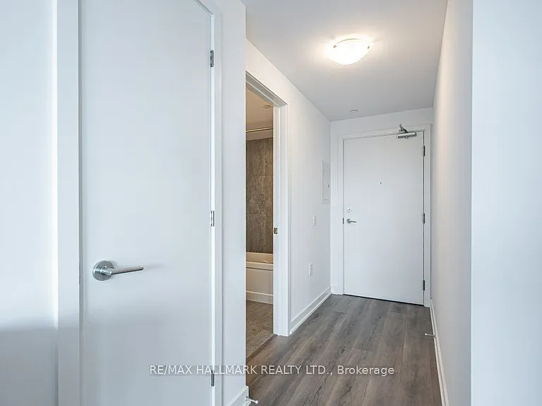 7447 Kingston Rd #418 — Photo 5
