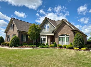 24919 Grovehill Ln, Athens, AL 35613