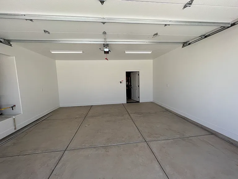 277 N 2480 W — Photo 12