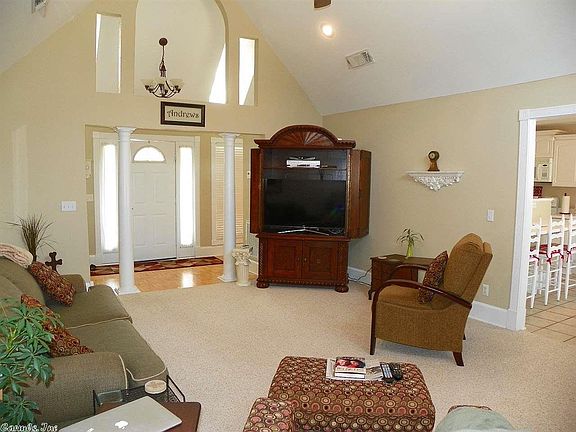 4th image of 6803 Deerwood Dr