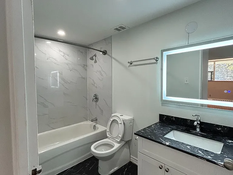 2121 Roche Ct #106 — Photo 14