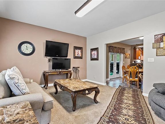 5th image of 3163 Saul Loop Rd