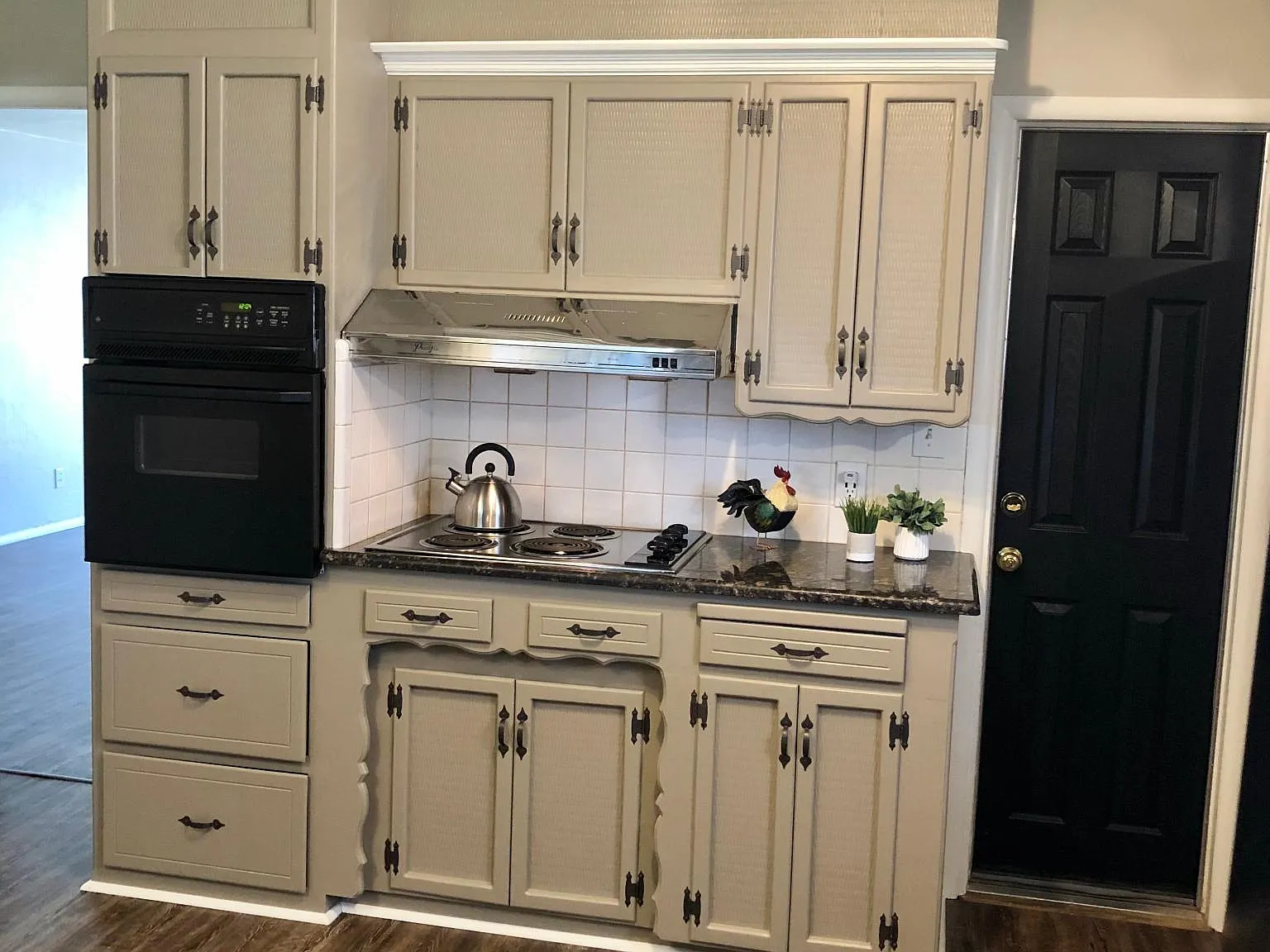 3 bed, 1300 sqft, $1,599 — Photo 4