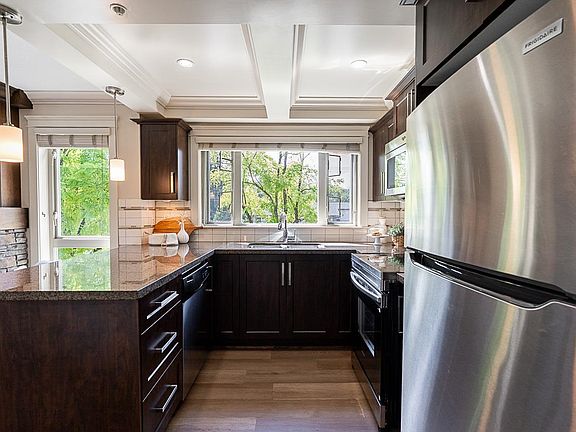 5th image of 2175 Fraser Ave #312