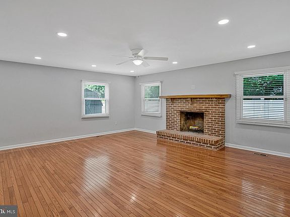 5th image of 3504 Moylan Dr