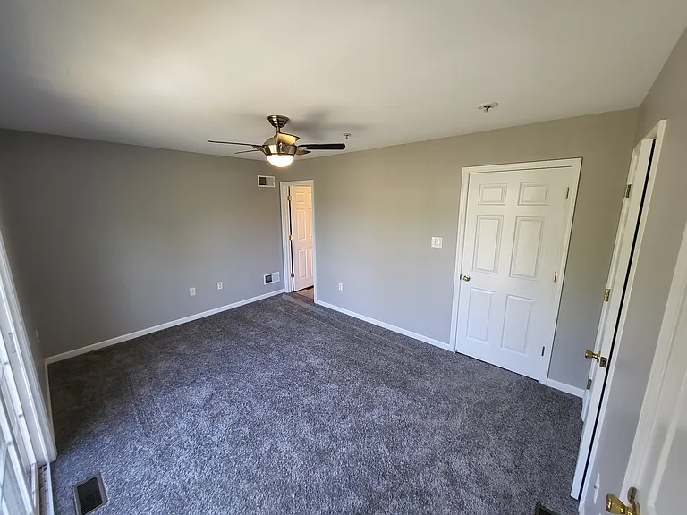 114 Vince Dr — Photo 24